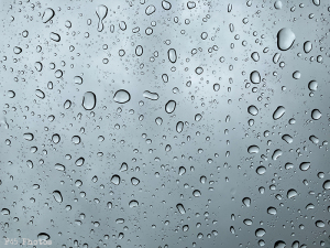 フロントガラスの雨滴